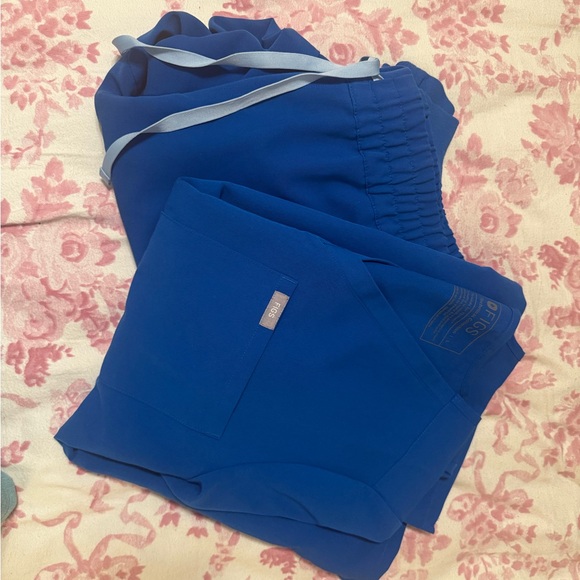 Figs Royal Blue Scrub Set - Picture 1 of 6